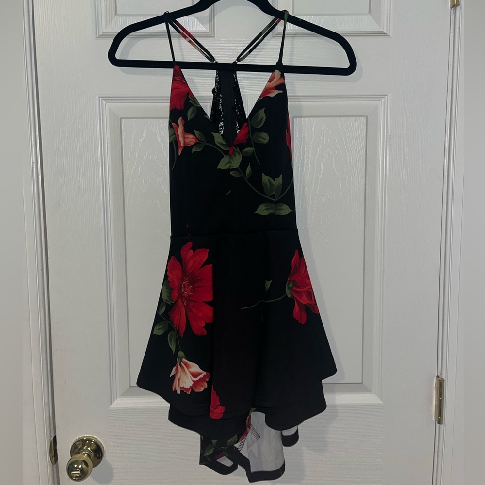 WOMEN’S FLORAL ROMPER